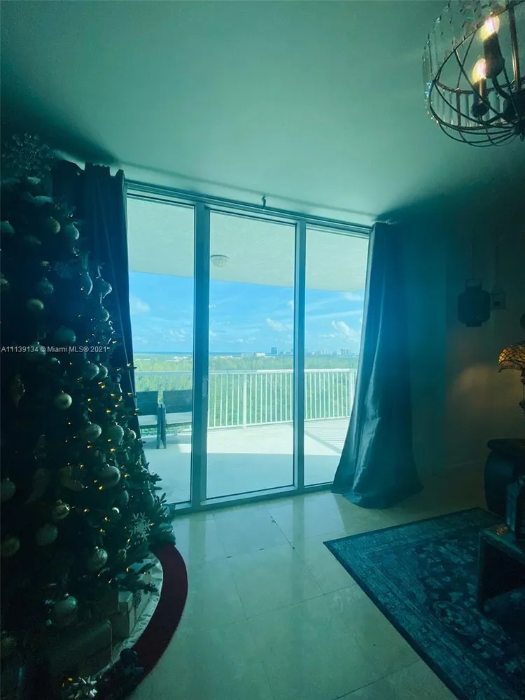 One Fifty One At Biscayne #1509 image #27