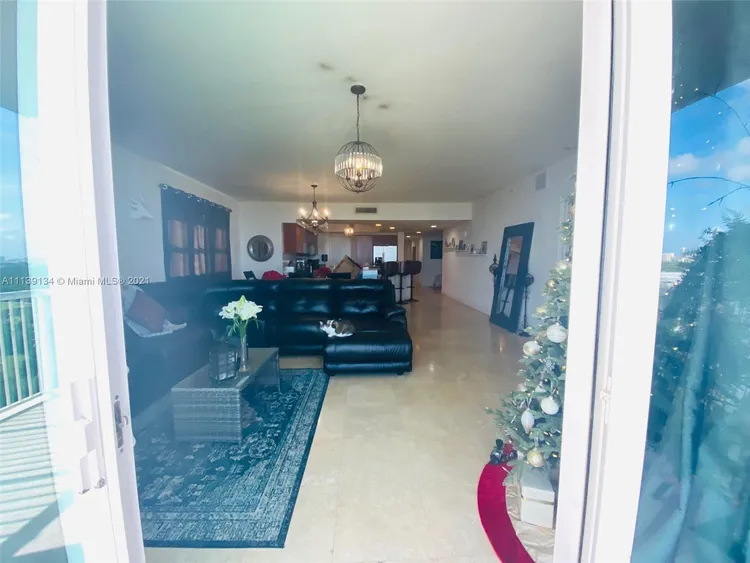 One Fifty One At Biscayne #1509 image #29