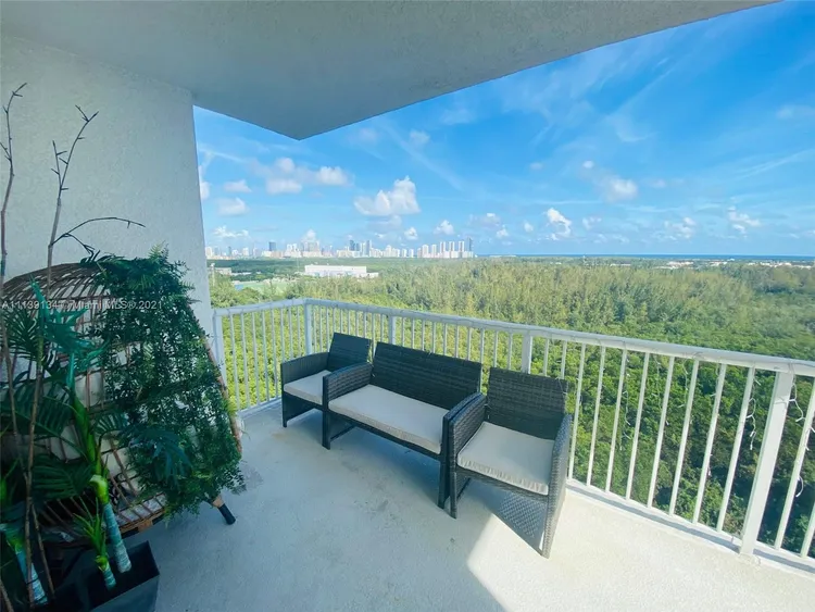 One Fifty One At Biscayne #1509 image #30