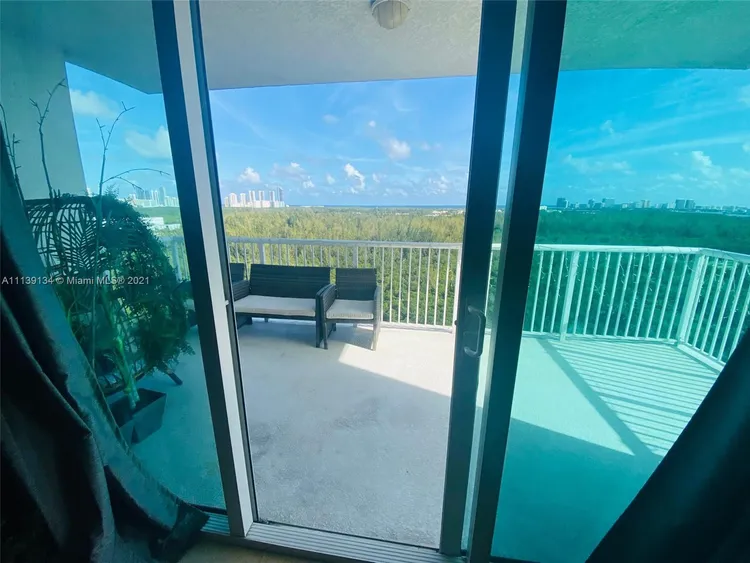 One Fifty One At Biscayne #1509 image #32