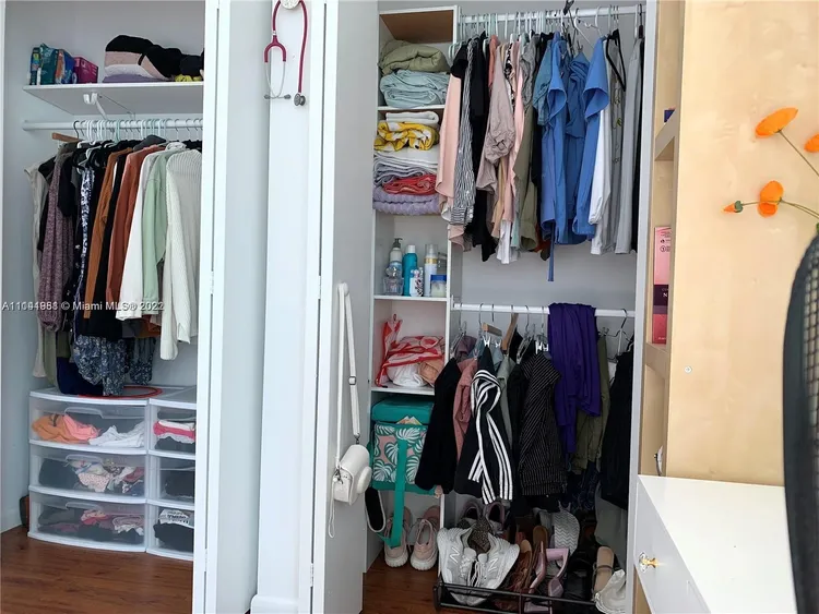 City 24 #1001 image #8