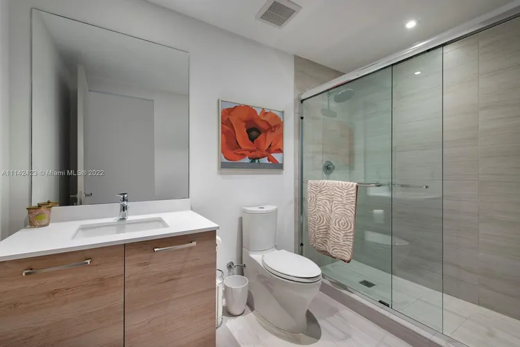 Privé #805 image #16