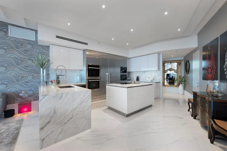 Privé #805 image #27