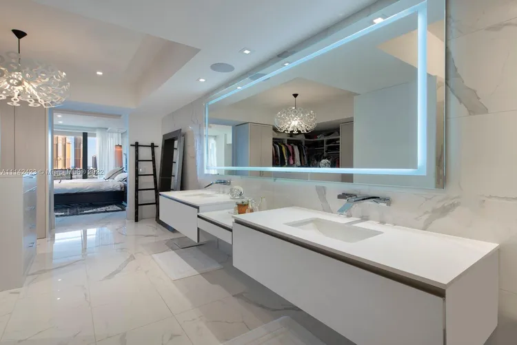 Privé #805 image #28