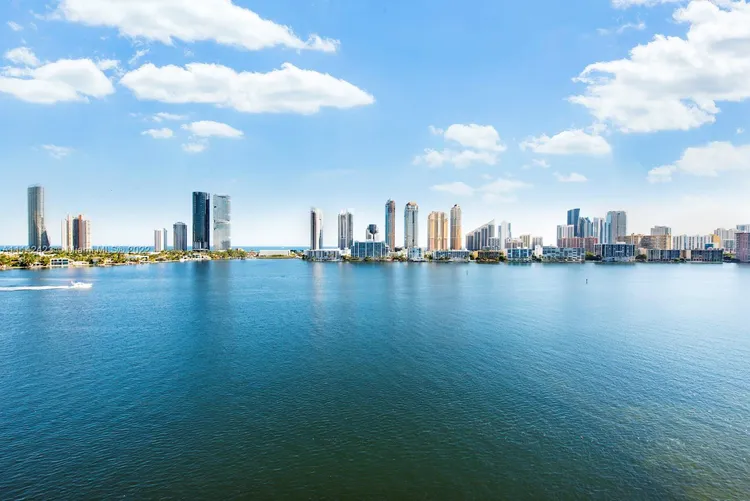 Privé #805 image #32