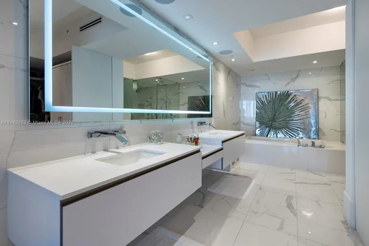 Privé #805 image #9