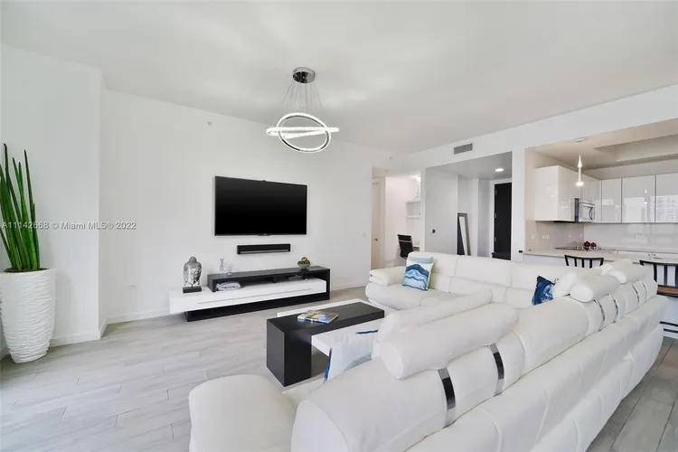 Nine at Mary Brickell Village #UPH05 image #24