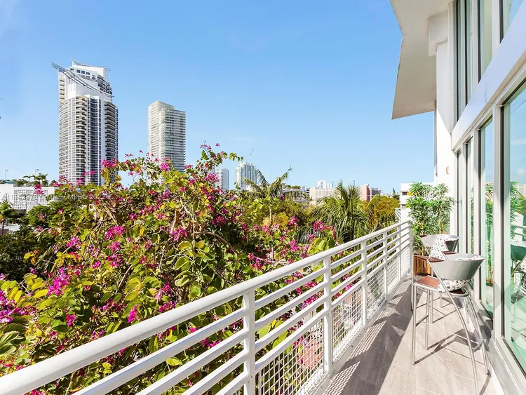 Absolut Lofts #LP-5 image #17