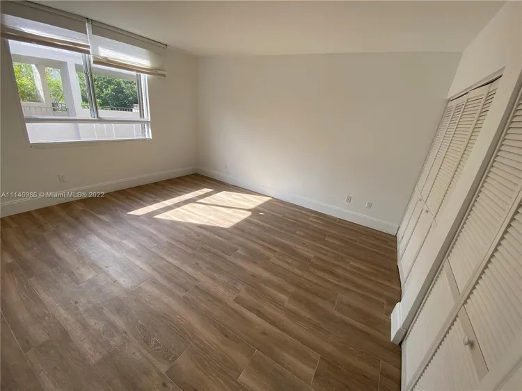 Key Colony IV Botanica #448 image #10