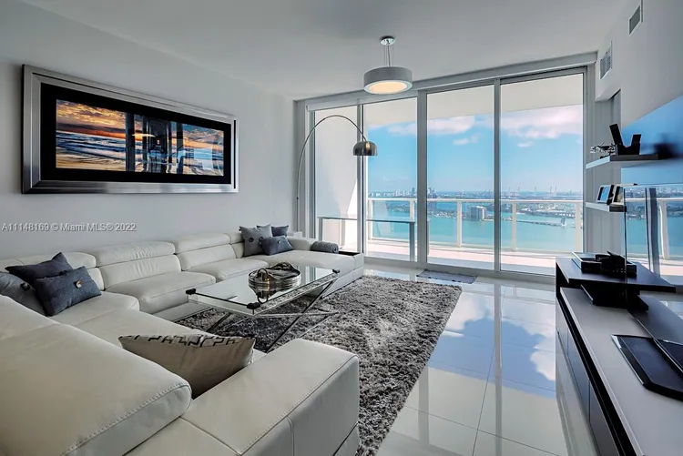 Paramount Bay #3003 image #20