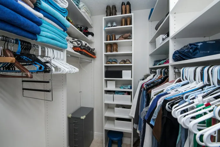 Cosmopolitan #1824 image #13