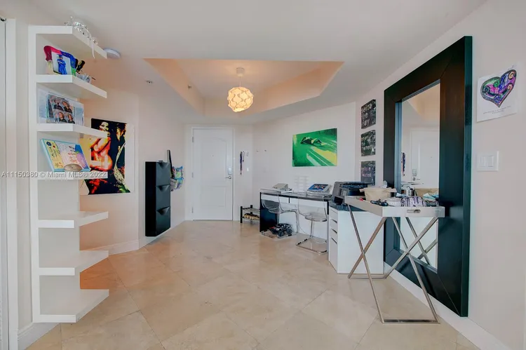 Cosmopolitan #1824 image #18