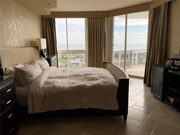 One Island Place #1902 image #30