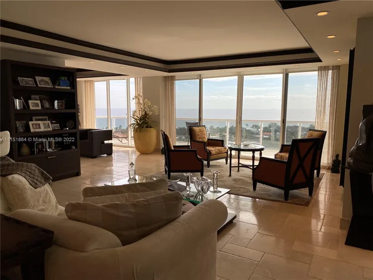 One Island Place #1902 image #6