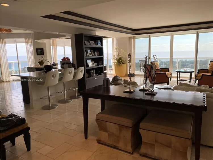 One Island Place #1902 image #9