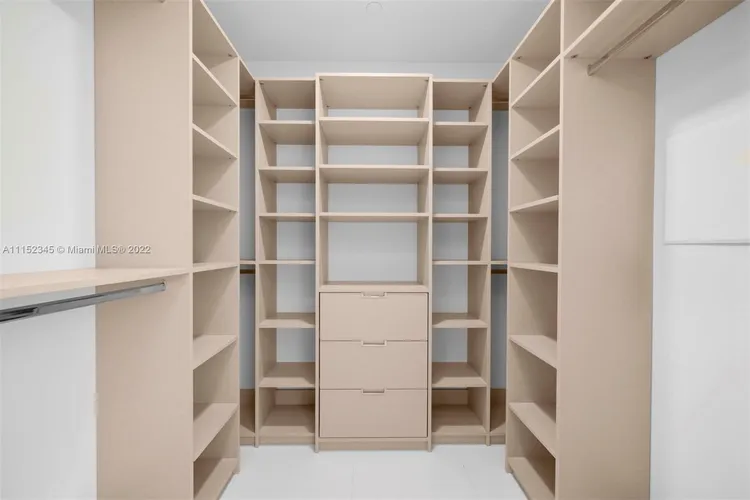 Paramount Miami Worldcenter #905 image #12