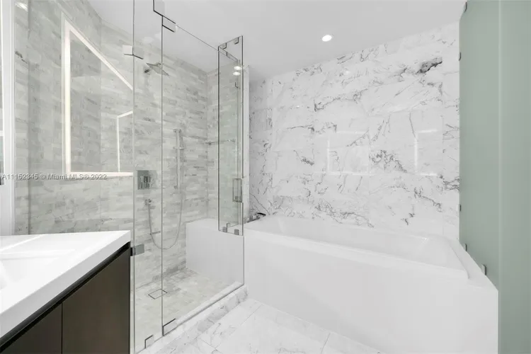 Paramount Miami Worldcenter #905 image #15