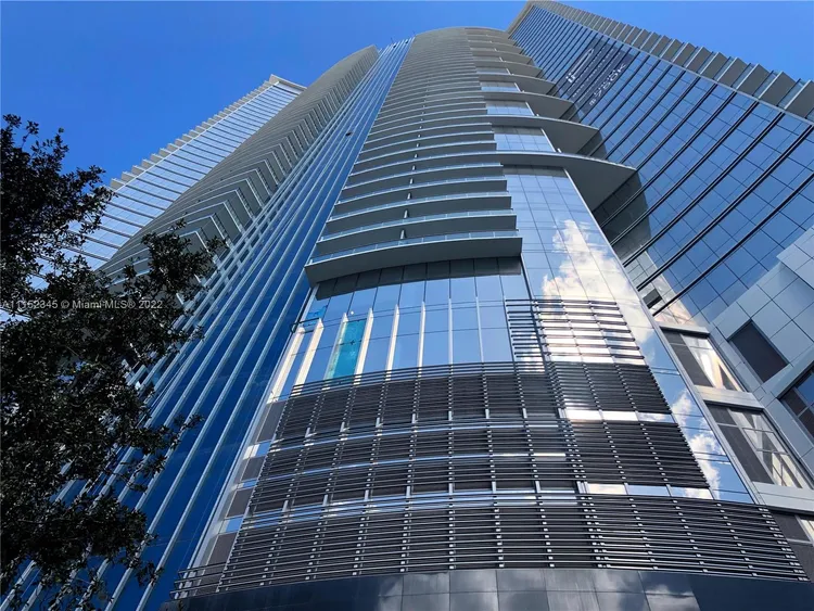 Paramount Miami Worldcenter #905 image #20