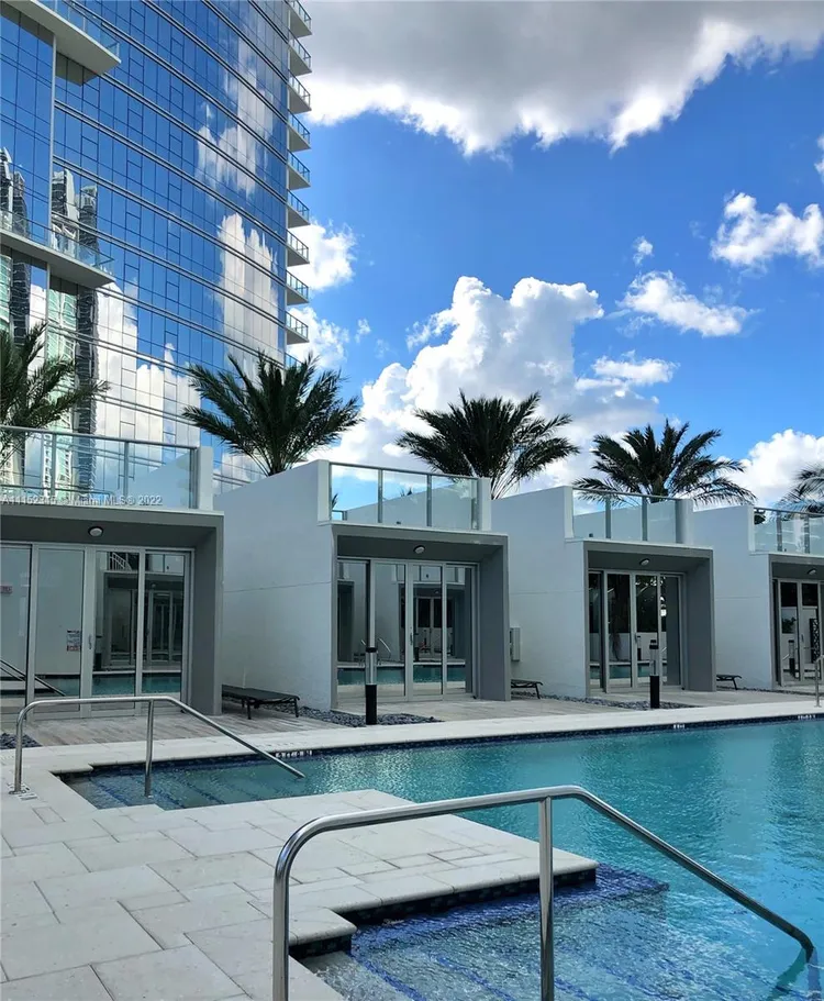 Paramount Miami Worldcenter #905 image #25