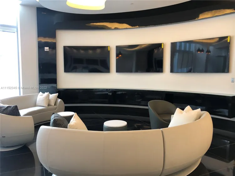 Paramount Miami Worldcenter #905 image #30