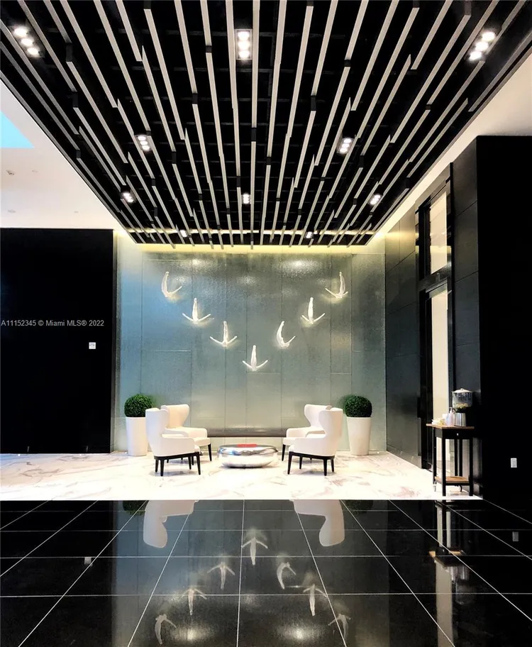 Paramount Miami Worldcenter #905 image #31