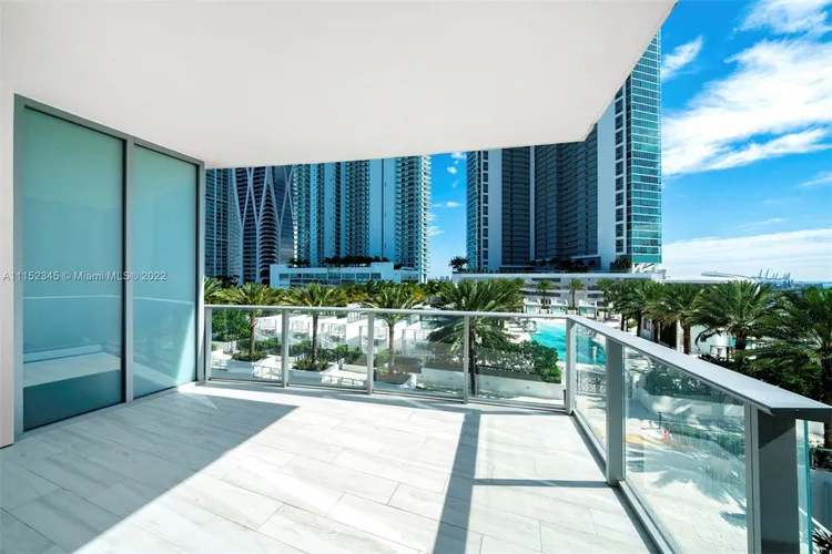 Paramount Miami Worldcenter #905 image #32