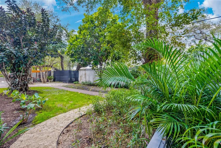 Nirvana 1 #A114 image #12