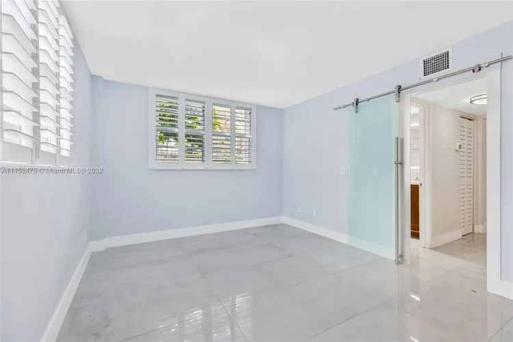 Nirvana 1 #A114 image #18