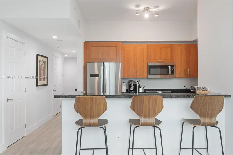 1300 Ponce #407 image #7
