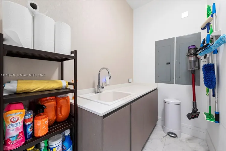 Muse #2401 image #30