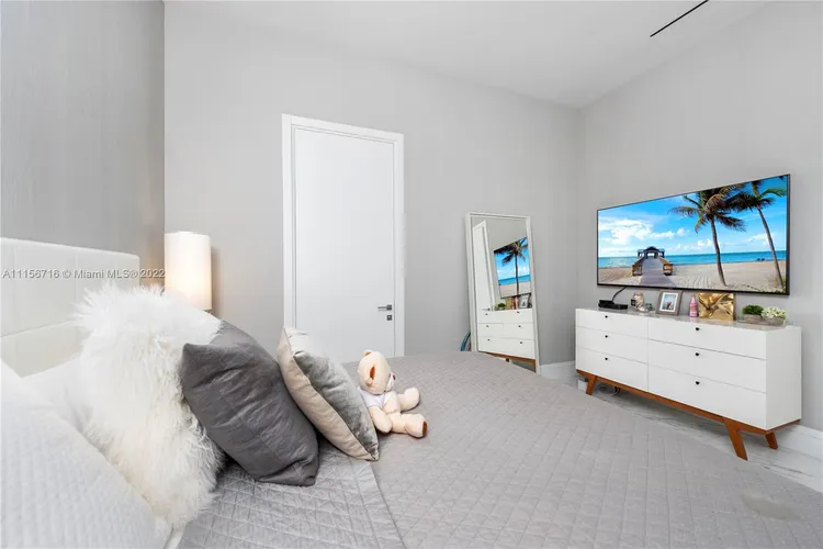 Muse #2401 image #33