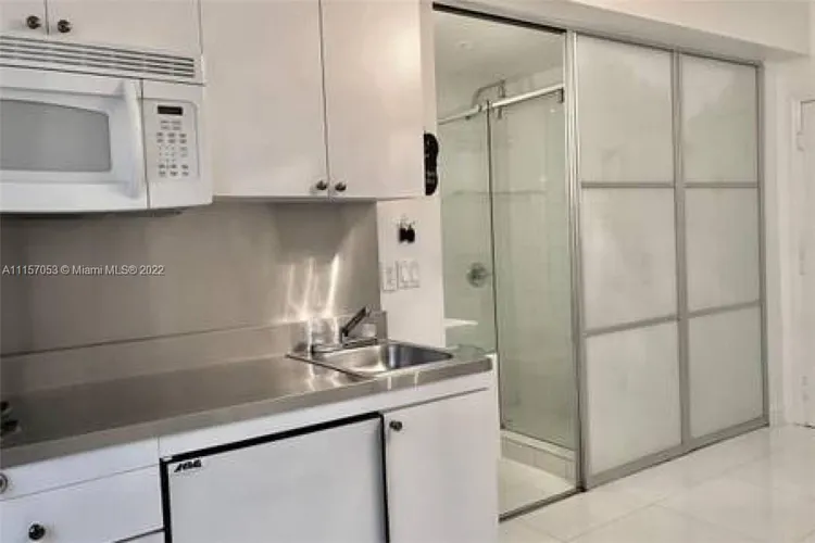 Ocean Walk on South Beach #137 image #10