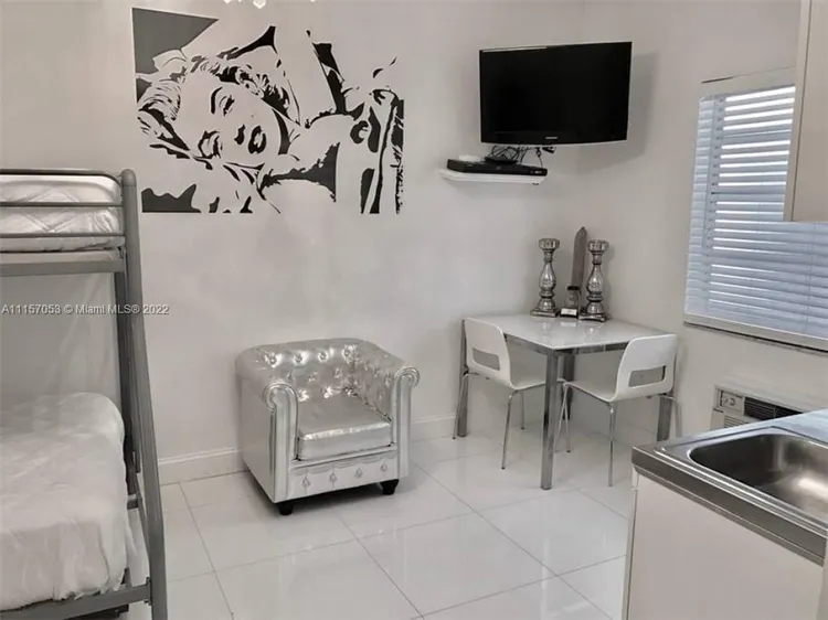 Ocean Walk on South Beach #137 image #9