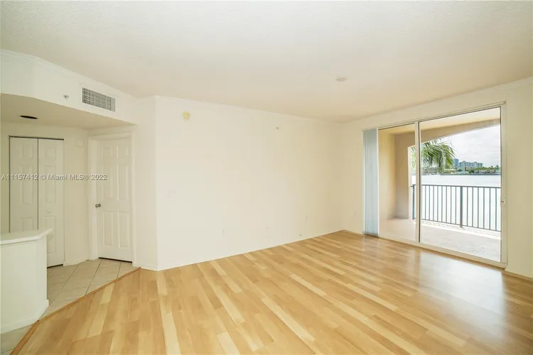 Porto Bellagio #1308 image #10