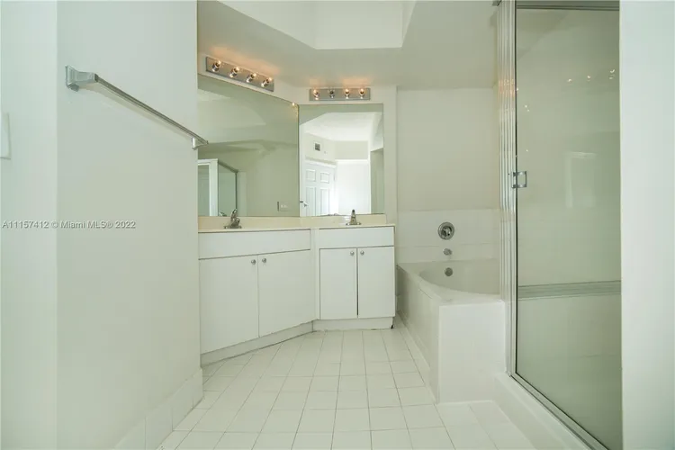 Porto Bellagio #1308 image #17