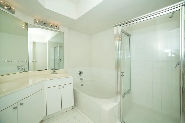 Porto Bellagio #1308 image #32