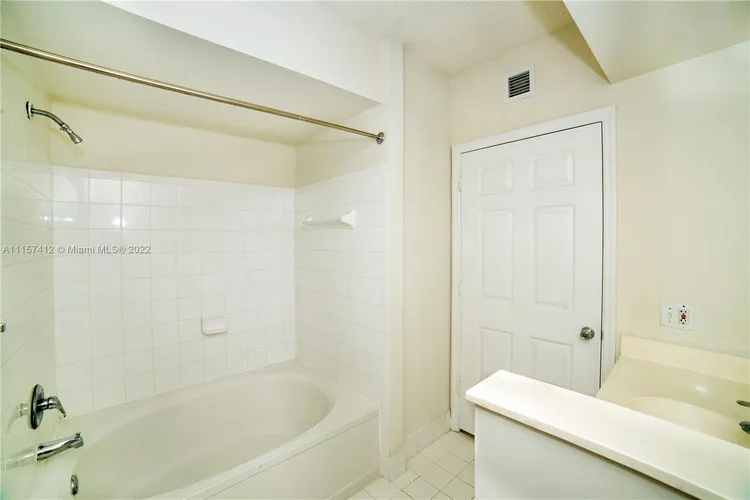 Porto Bellagio #1308 image #35