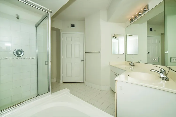 Porto Bellagio #1308 image #37