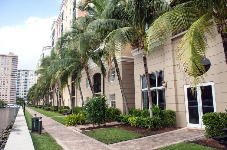 Porto Bellagio #1308 image #61