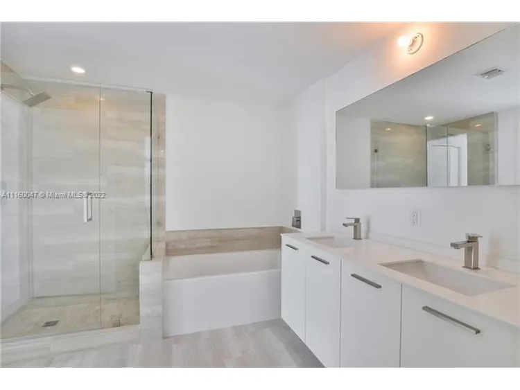 Brickell House #1804 image #9