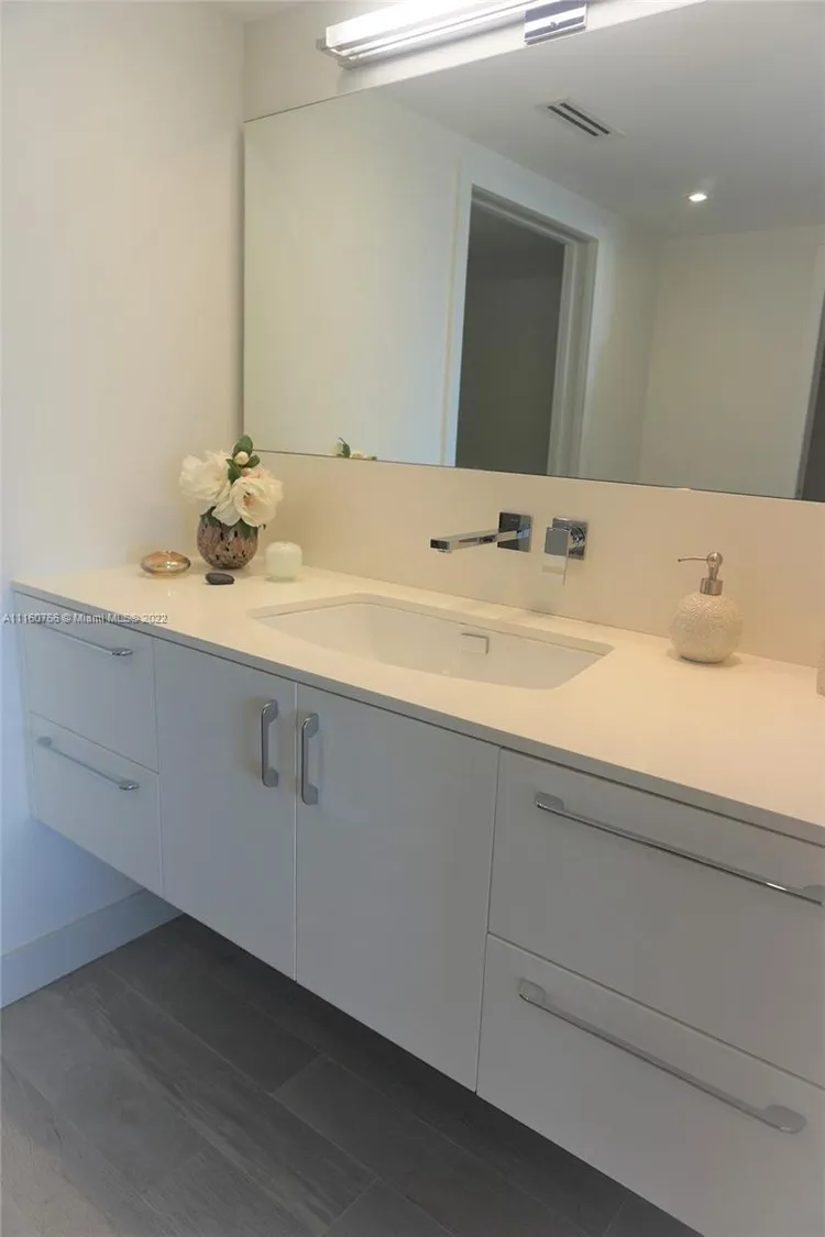 Casa del Mar #25G image #24