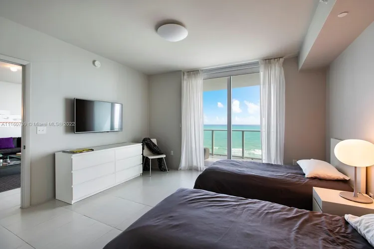 Apogee Beach #802 image #21