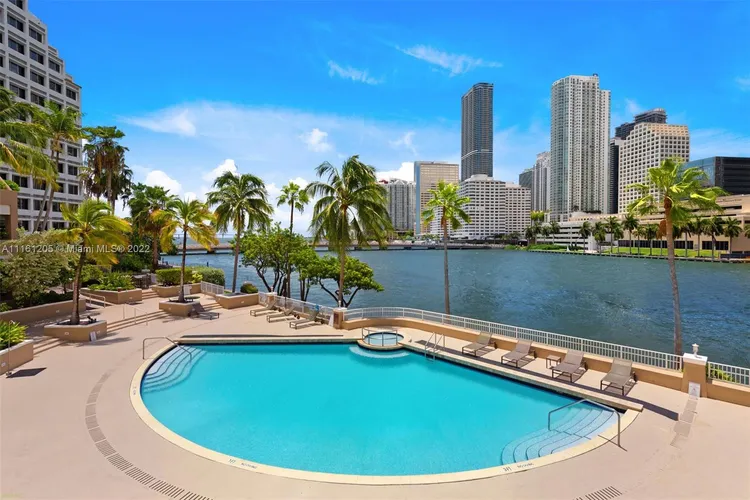 Courvoisier Courts #1509 image #26