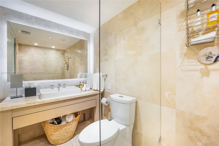 1 Hotel & Homes #1445 image #12