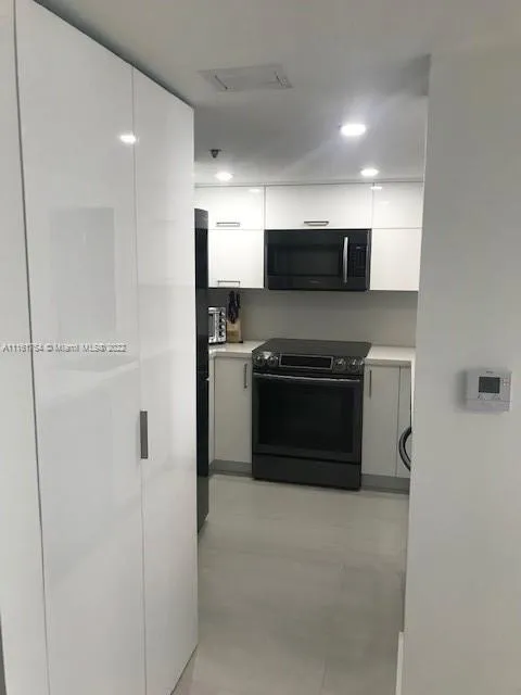 Brickell Key II #823 image #12