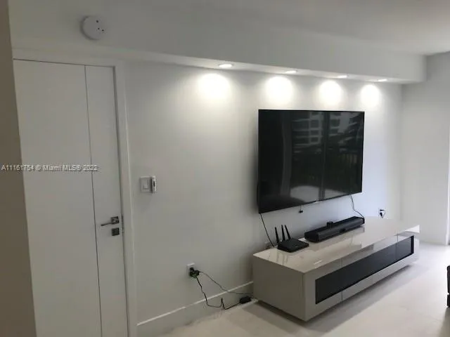 Brickell Key II #823 image #25