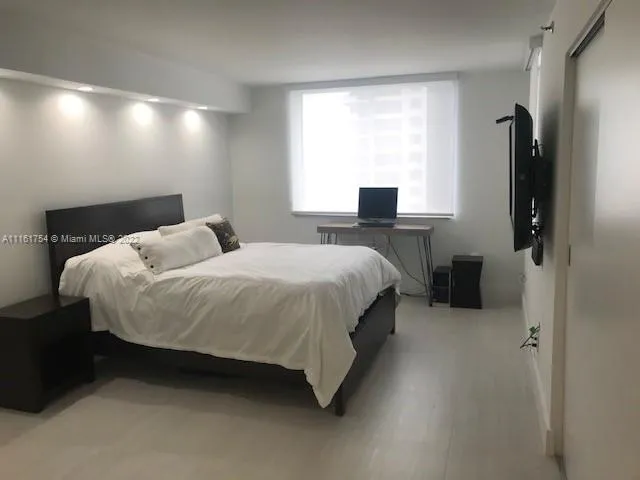 Brickell Key II #823 image #39