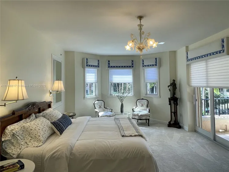 Padua Condo Deering Bay #221 image #12