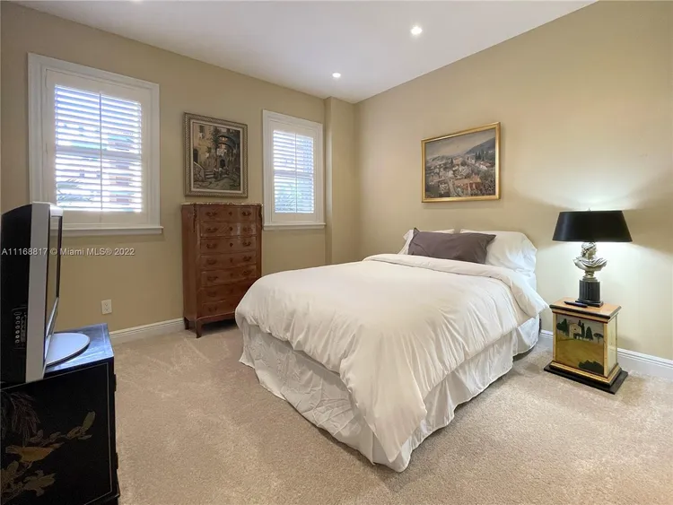 Padua Condo Deering Bay #221 image #16
