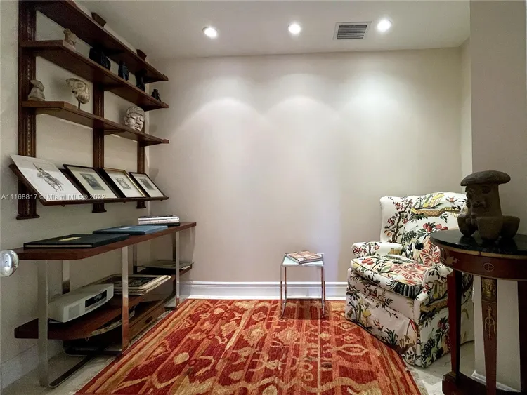 Padua Condo Deering Bay #221 image #18